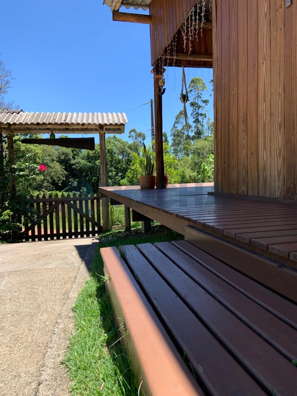 Sítio à venda com 3 quartos, 2200m² - Foto 2