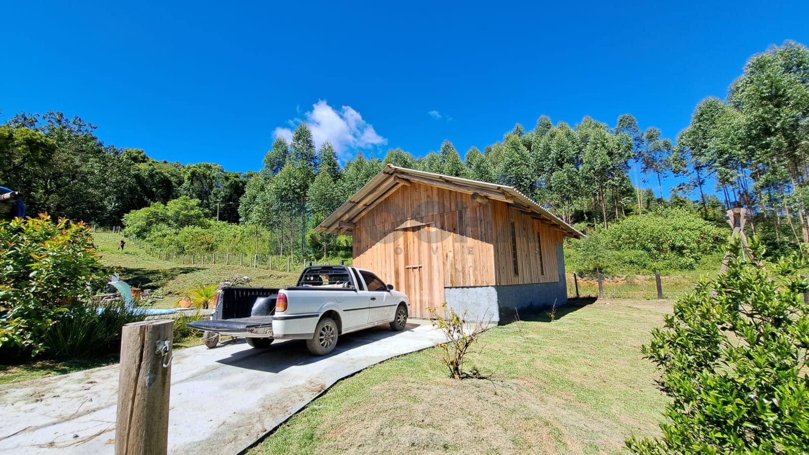 Sítio à venda com 3 quartos, 2200m² - Foto 5