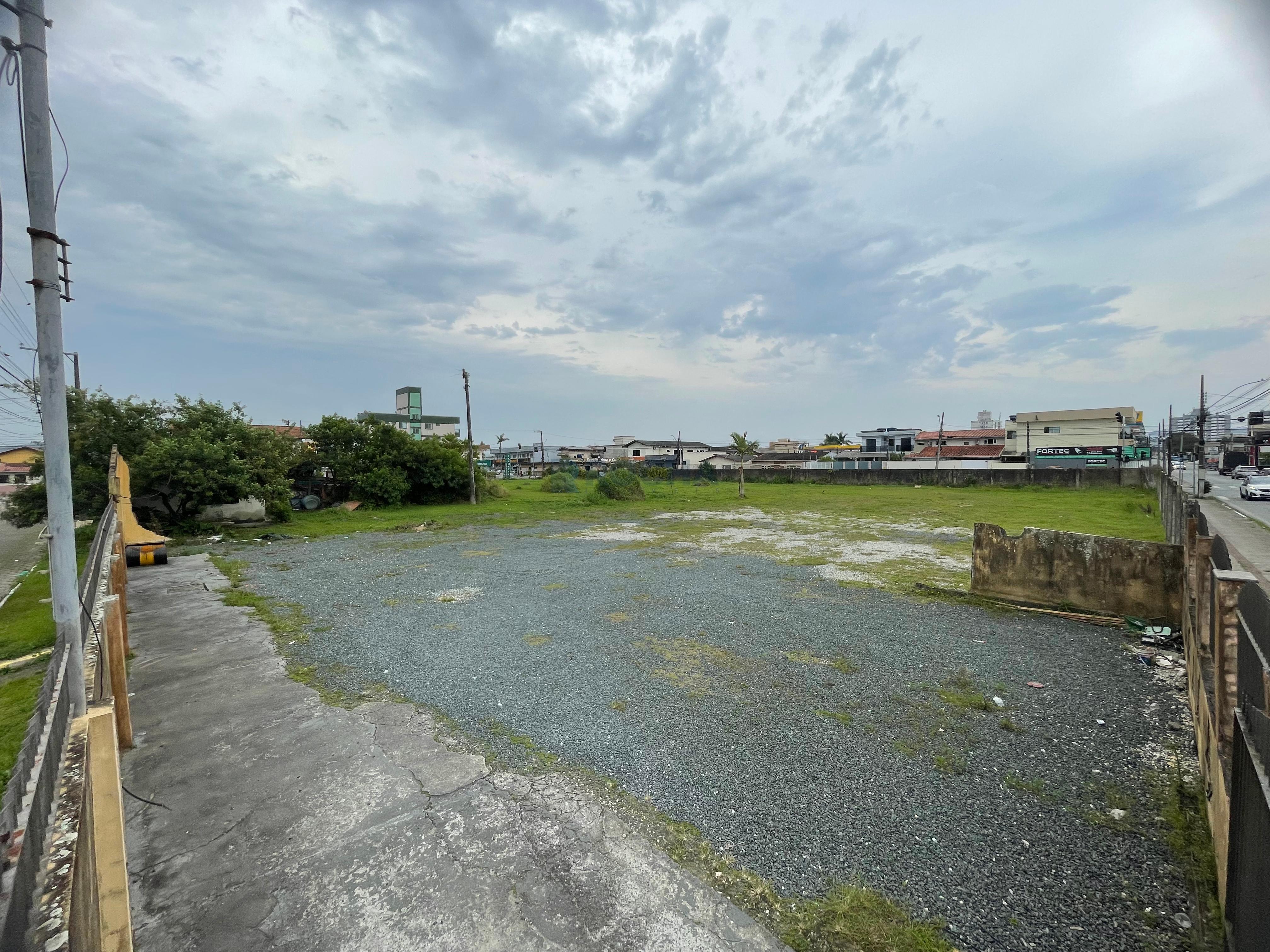 Terreno, 3781 m² - Foto 2